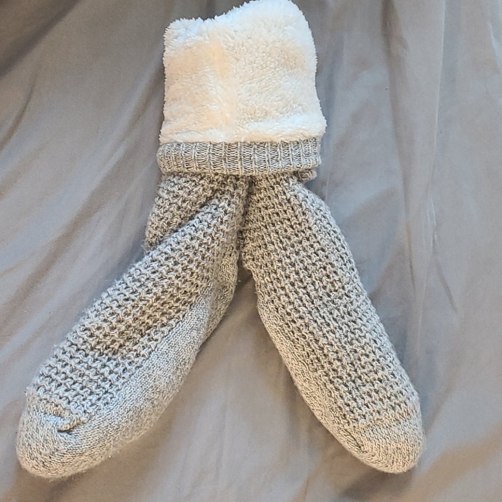 FREE GIFT Grey Indigo Reading Socks